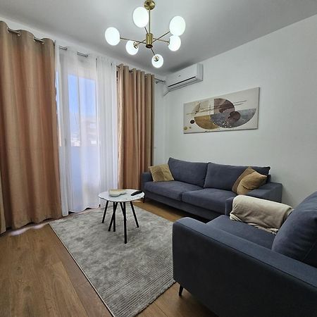 Valentino Zirkon Daire Tiran Dış mekan fotoğraf