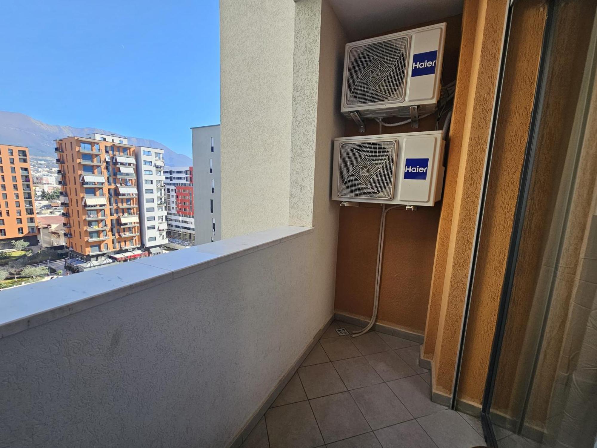 Valentino Zirkon Daire Tiran Dış mekan fotoğraf